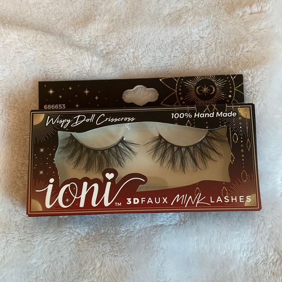 Faux mink lashes - Picture 1 of 3